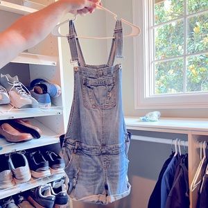 Maternity overalls Med